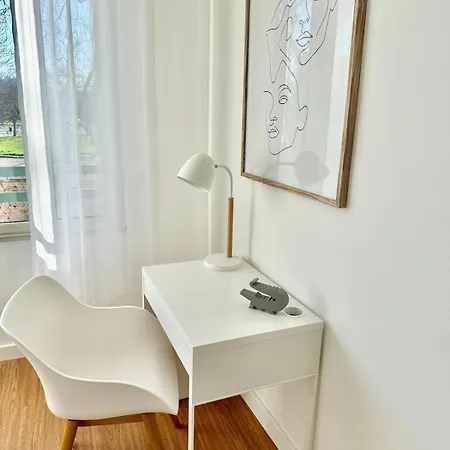 Le Dandy De La Fontaine Climatisation Et Garage Appartamento